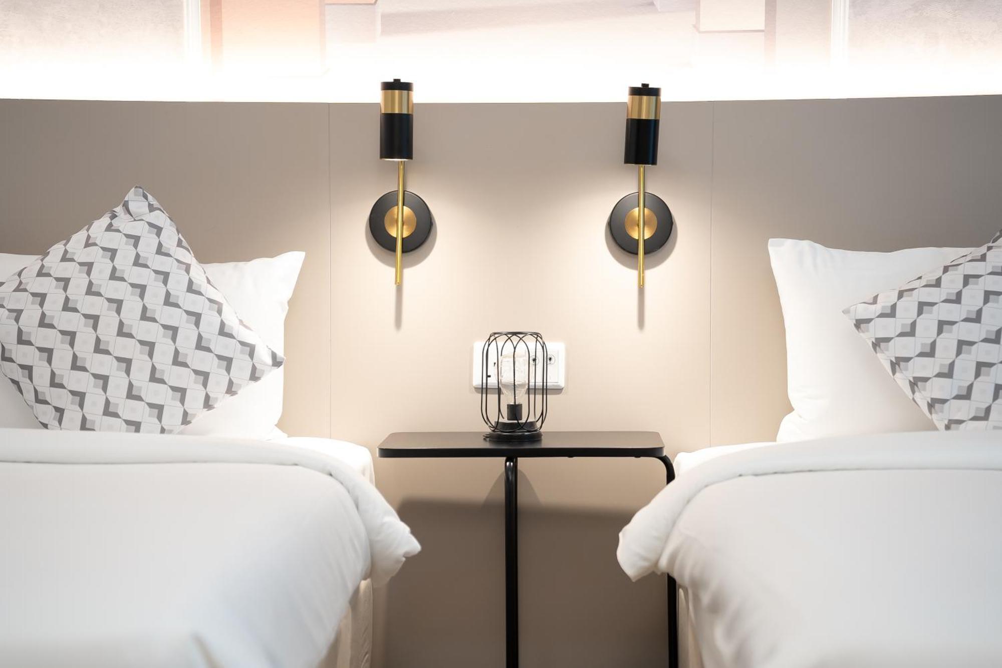 Mossaz Mana-Mana Suites Kuala Lumpur 페탈링자야 외부 사진